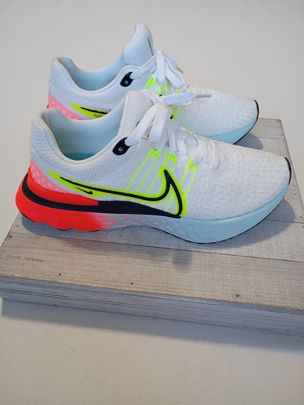 Nike React Infinity Run Flyknit 3 Sz 8.5 White Volt Running Shoes DX3351-100